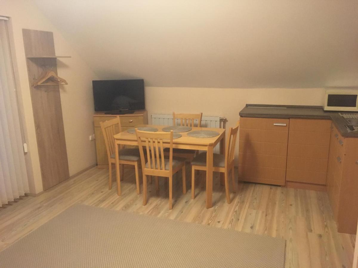 Villány Anonim Apartman מראה חיצוני תמונה